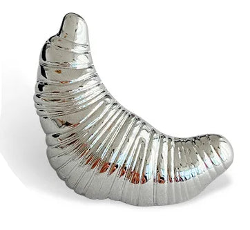 Unisex Croissant Brooch in Silver