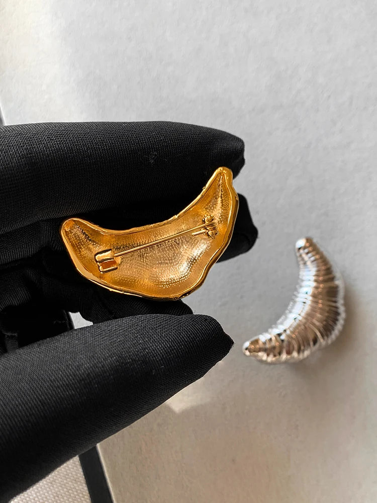 Unisex Croissant Brooch in Gold