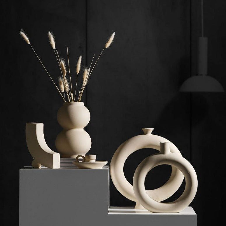 Minimalist Ceramic Vase in Bubble