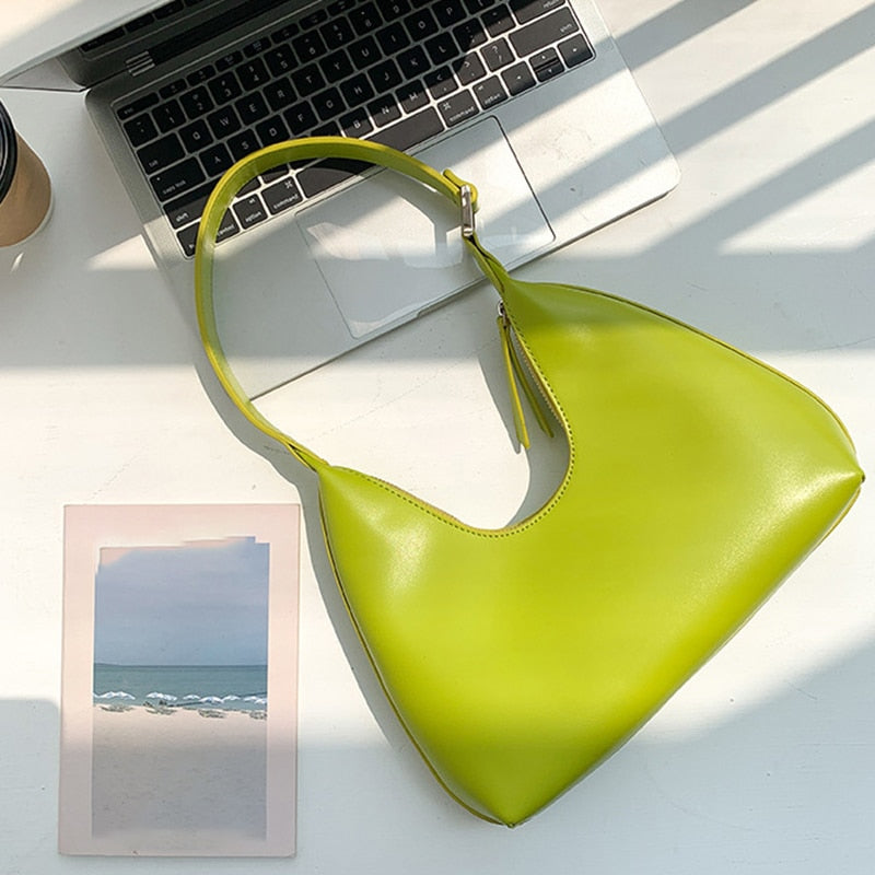 Baguette Bag in Pistachio