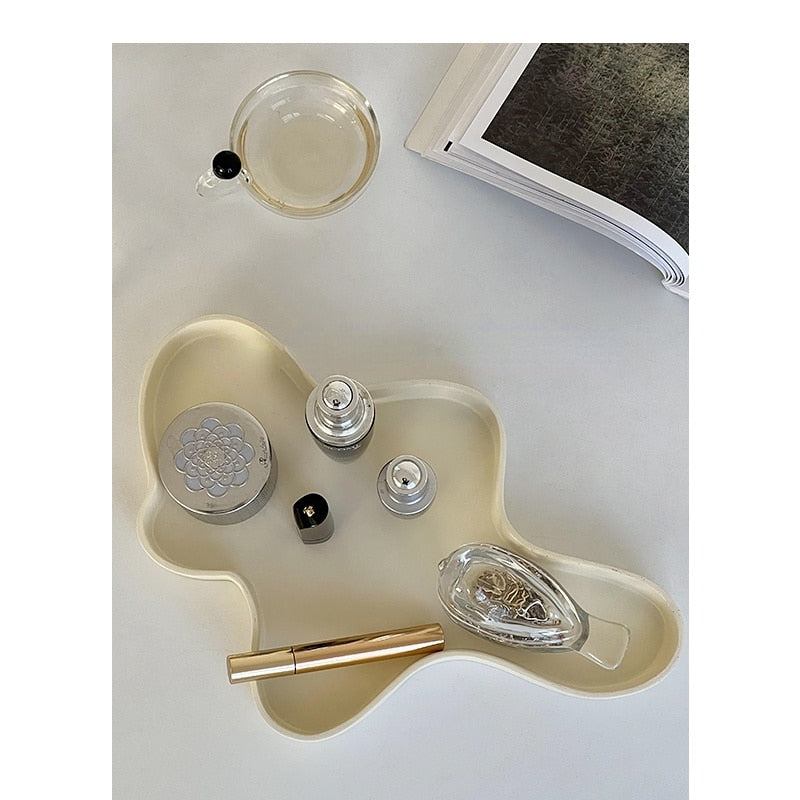 Irregular Tray in Pale Yellow