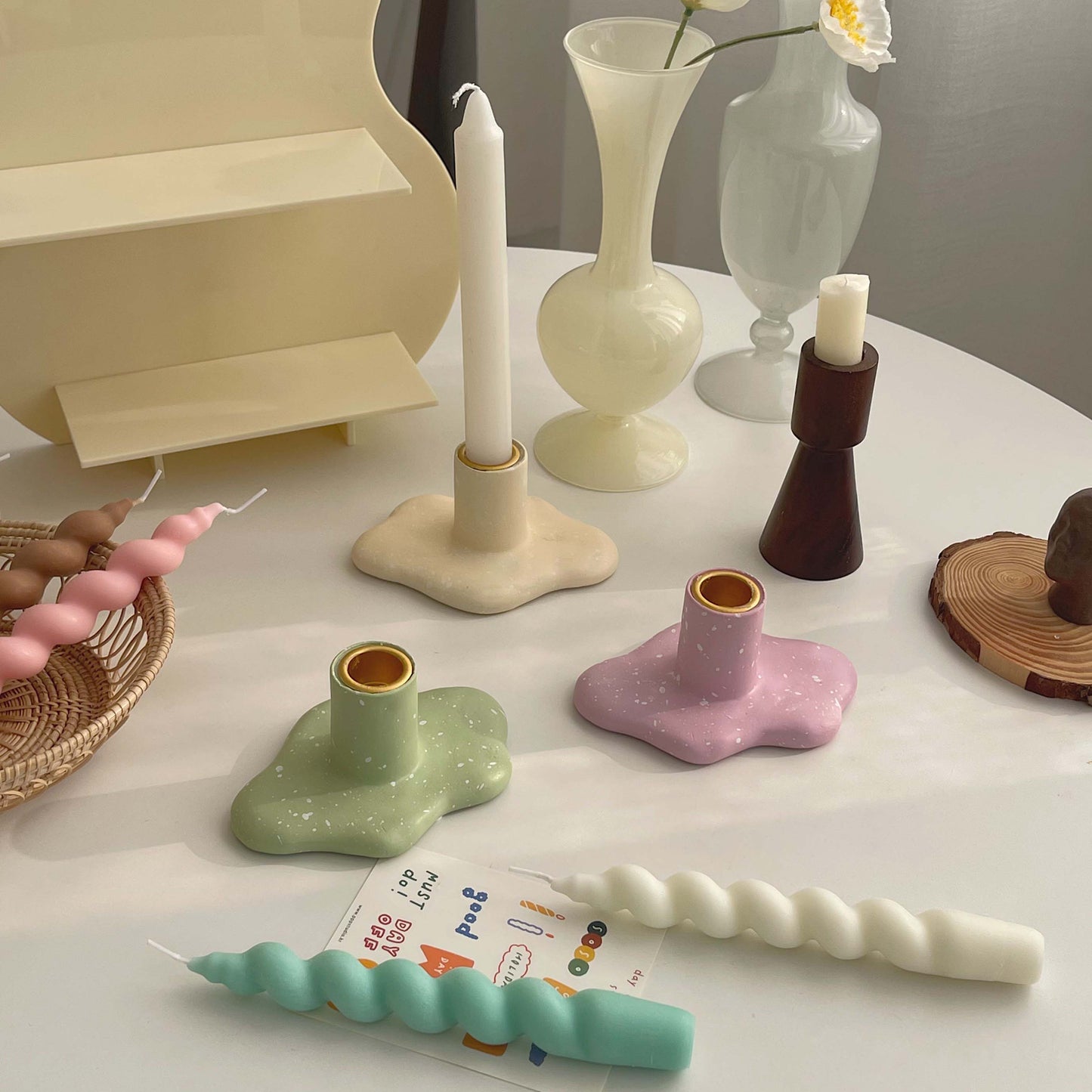Cloud Shaped Candlestick in Pistachio
