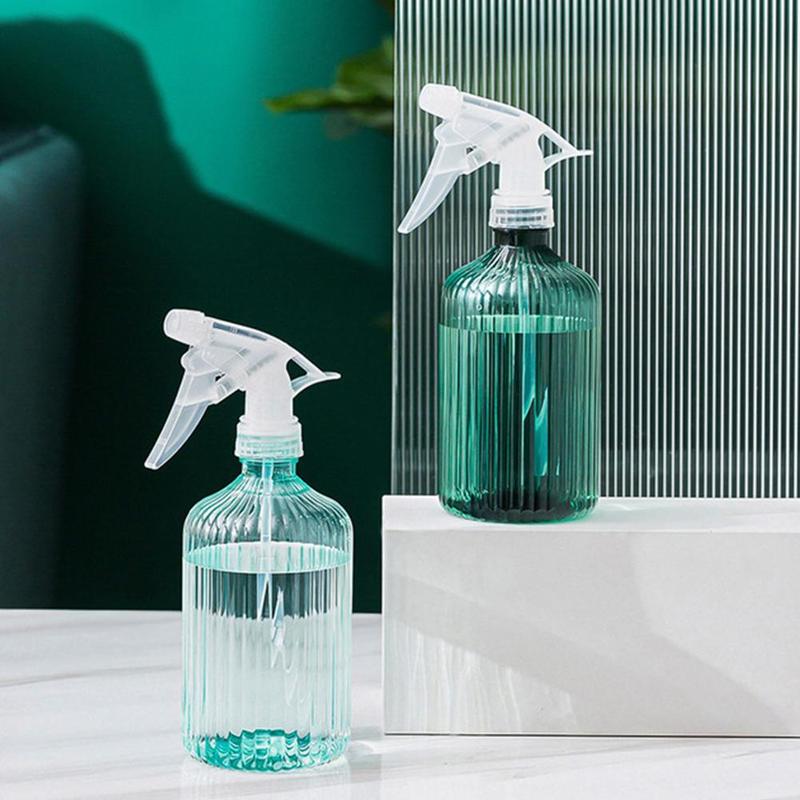 500ML Plastic Spray Bottle in Dark Green