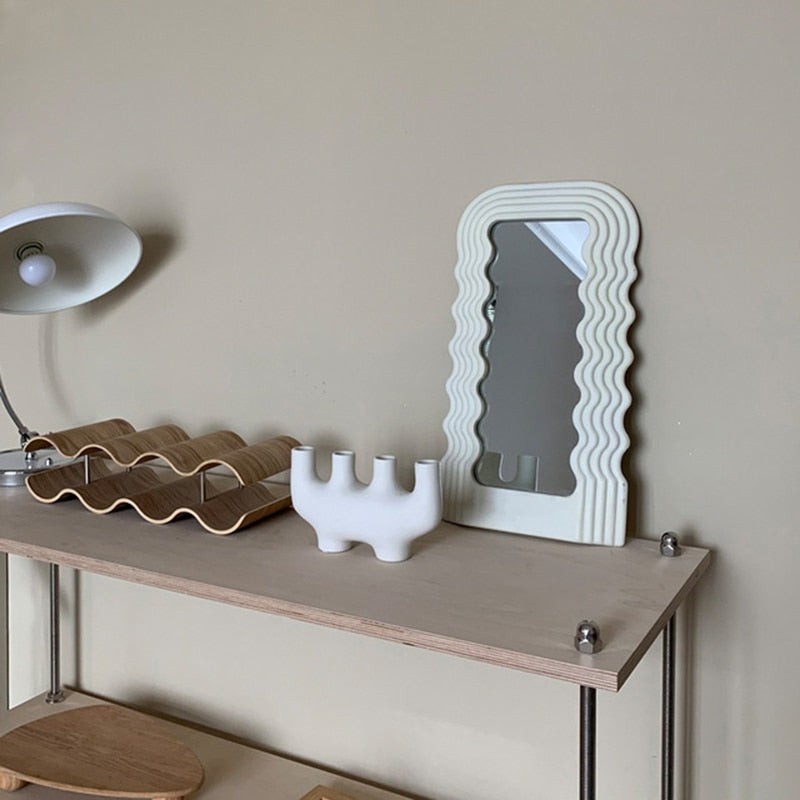 Wavy Mirror