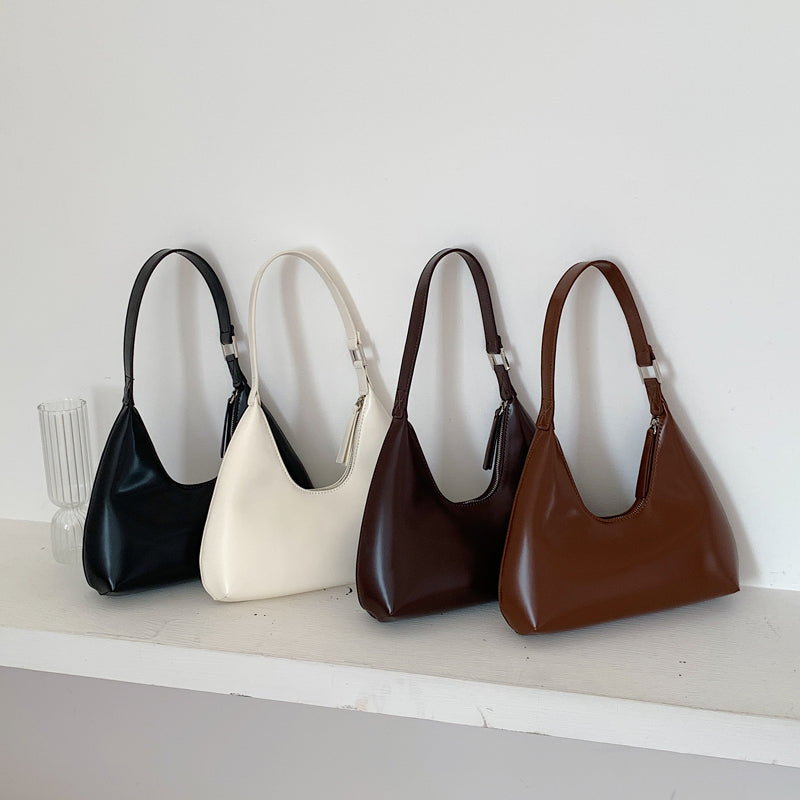 Baguette Bag in Off White