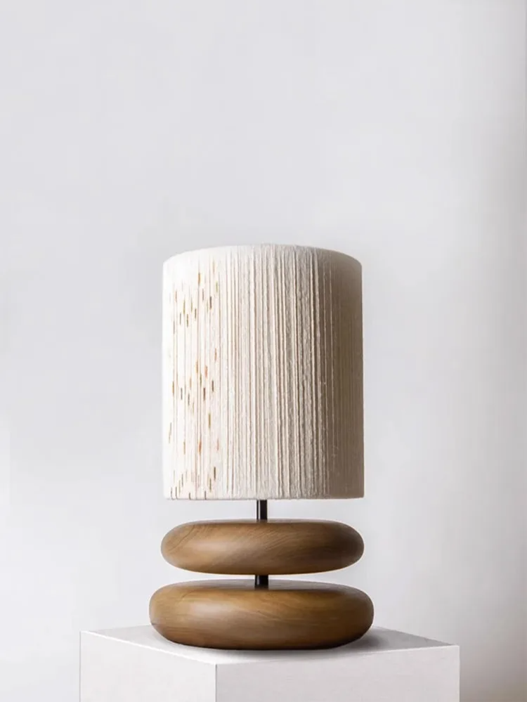 Japanese Style Retro Table Lamp in Light Walnut