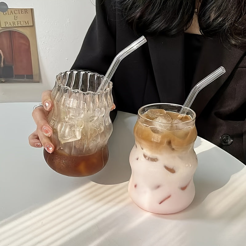 2 Glass Cups With Straws